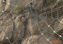 主動防護網常用于防坡面崩塌、風化剝落